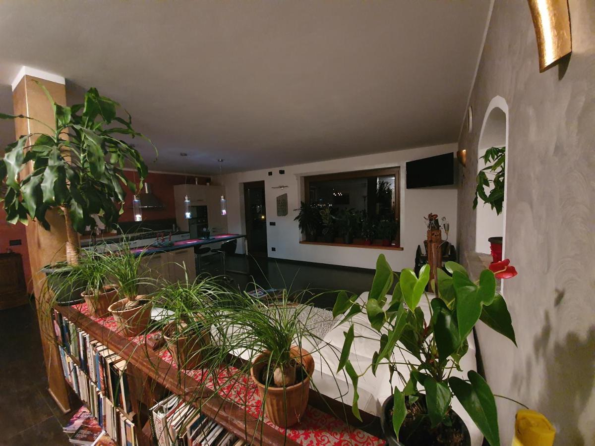 Villa La Tour Нус Екстериор снимка