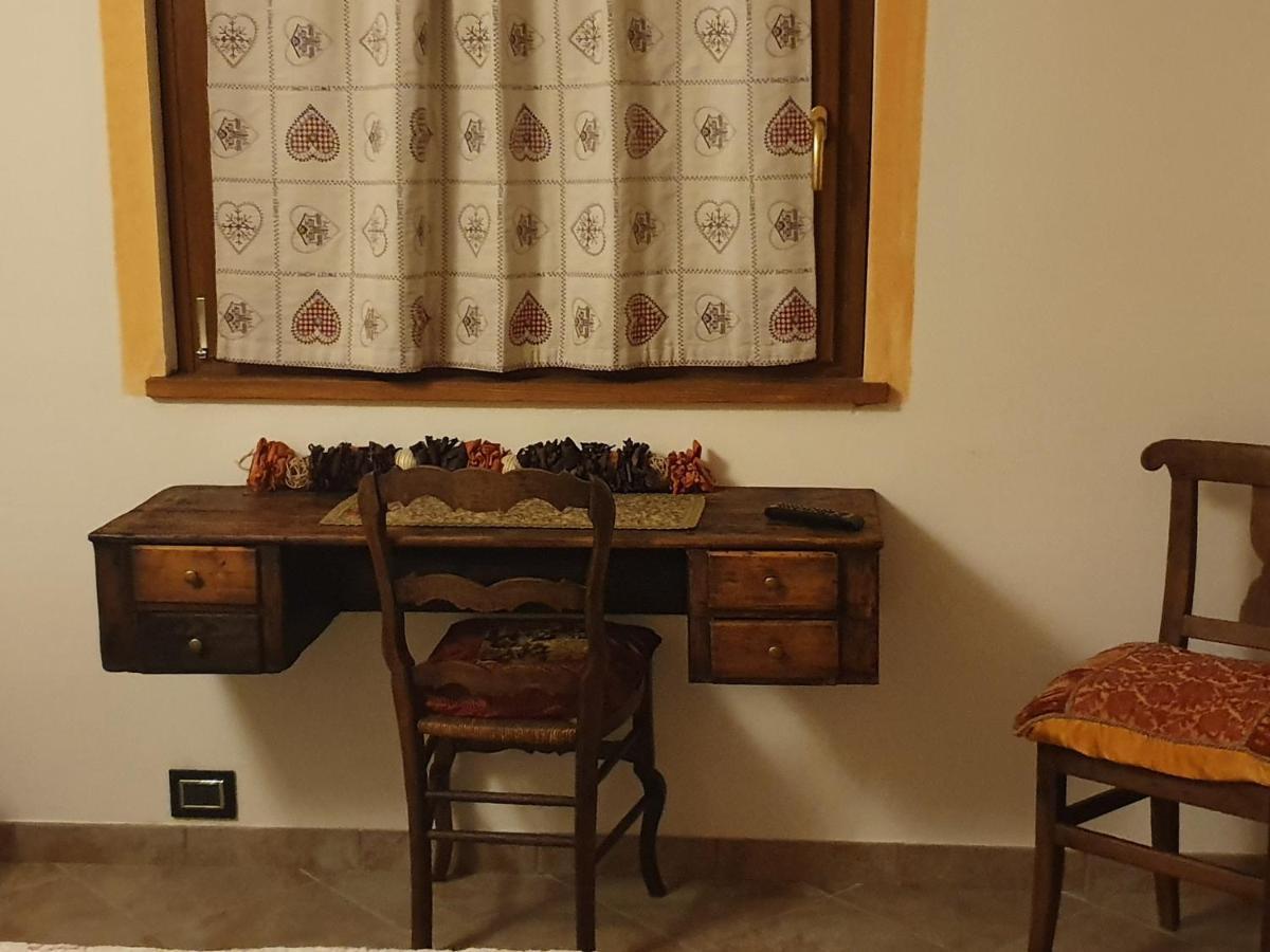 Villa La Tour Нус Екстериор снимка