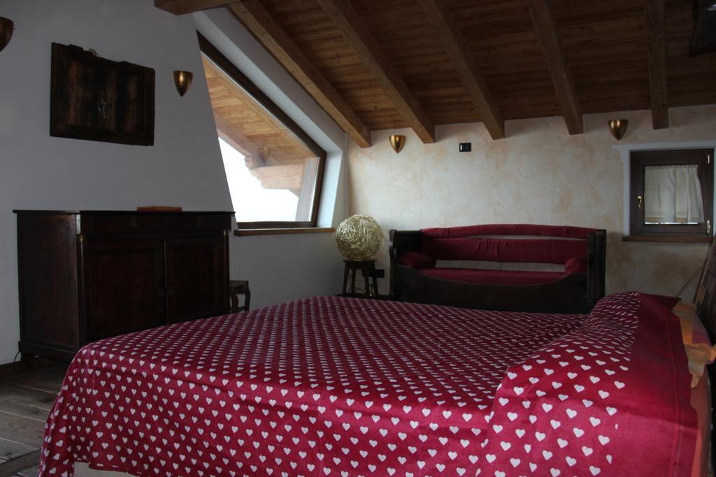 Villa La Tour Нус Стая снимка