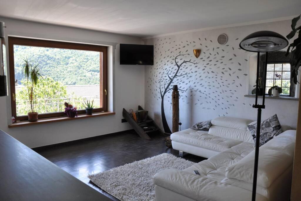 Villa La Tour Нус Екстериор снимка