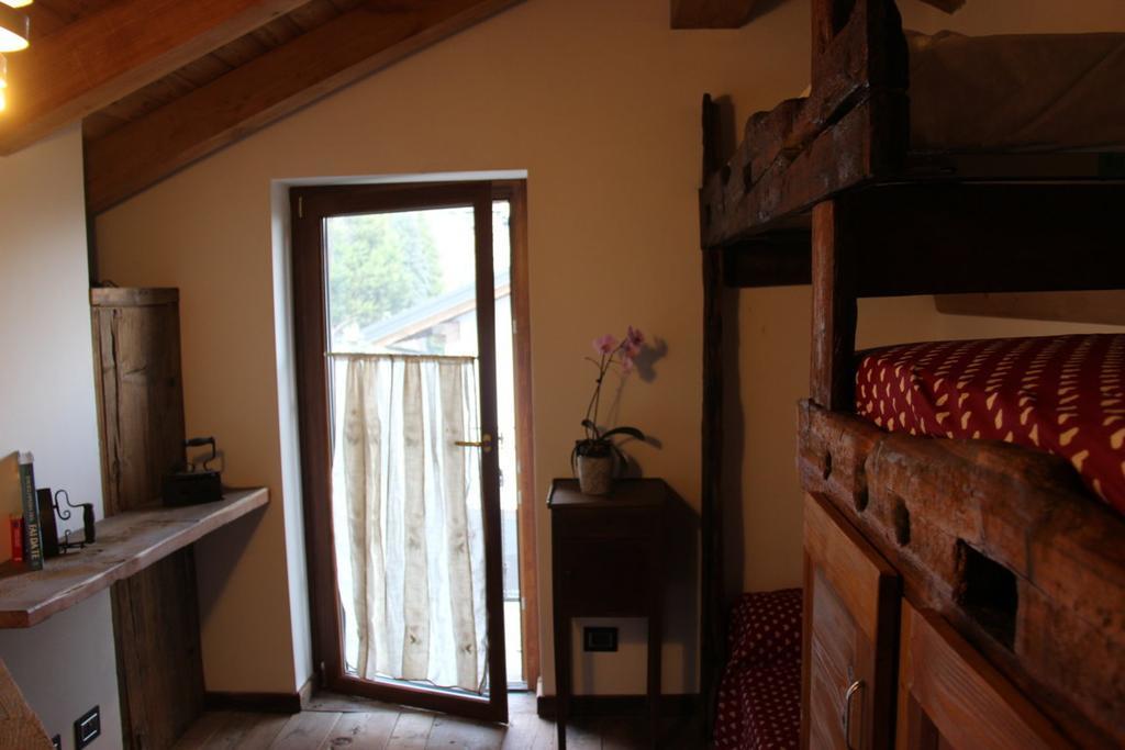 Villa La Tour Нус Стая снимка
