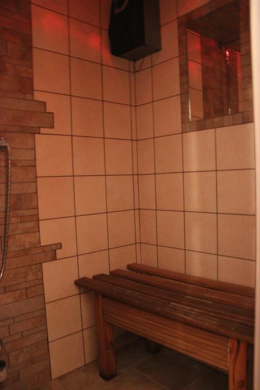 Villa La Tour Нус Екстериор снимка